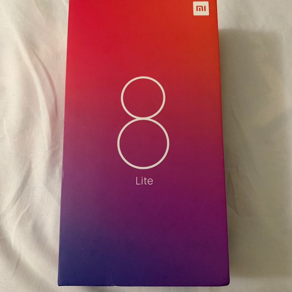 Mi 8 lite bow and case  NO PHONE